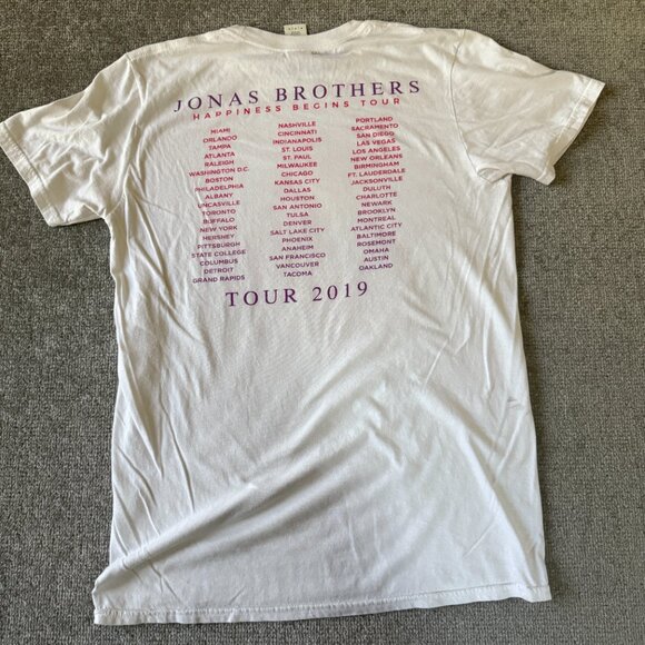 2019 Jonas Brothers Happiness Begins Tour White Gildan T-Shirt Men's Size Medium - Picture 2 of 9